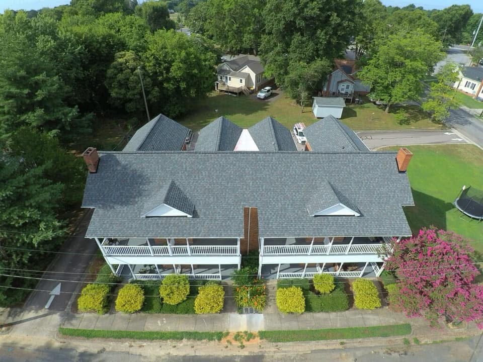 Commercial roofing services